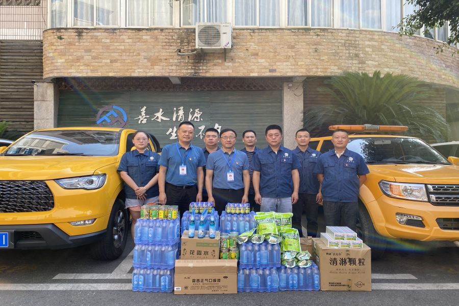 奮戰(zhàn)一線保供水，夏送清涼沁人心